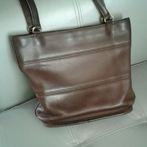COACH- Vintage Bucket Tote 9098